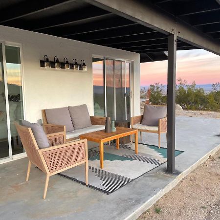 فيلا 1 Minute To Joshua Tree National Park, Hot Tub, Stars, Private - The Wkndr تونتي ناين بالمز المظهر الخارجي الصورة